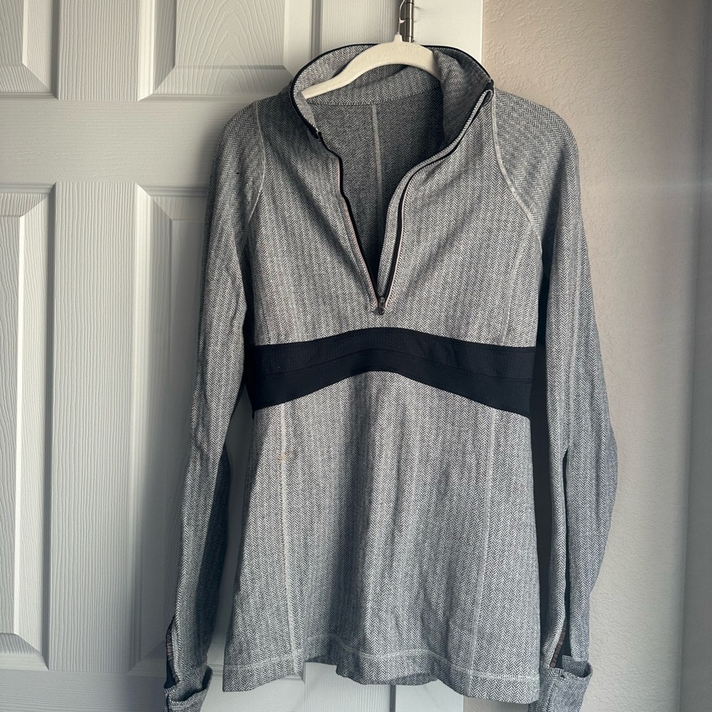 Lululemon Women’s Quarter Zip Pullover